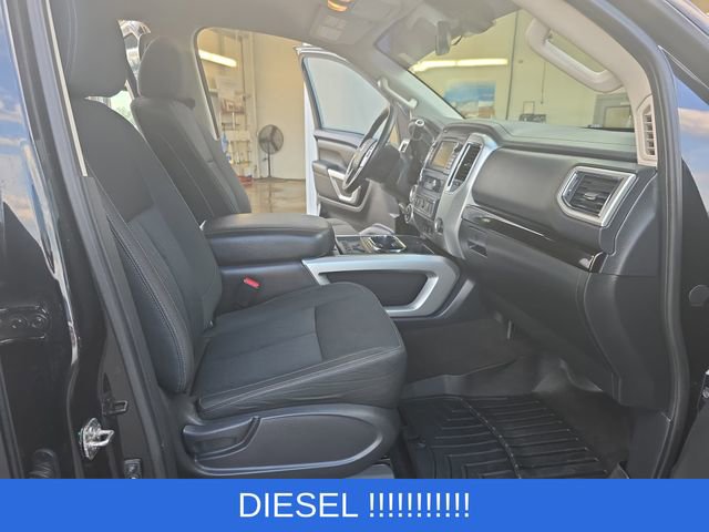 Used 2019 Nissan Titan SV w/ SV Convenience Package image 19