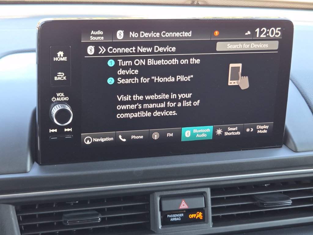 Certified 2025 Honda Pilot Touring image 8