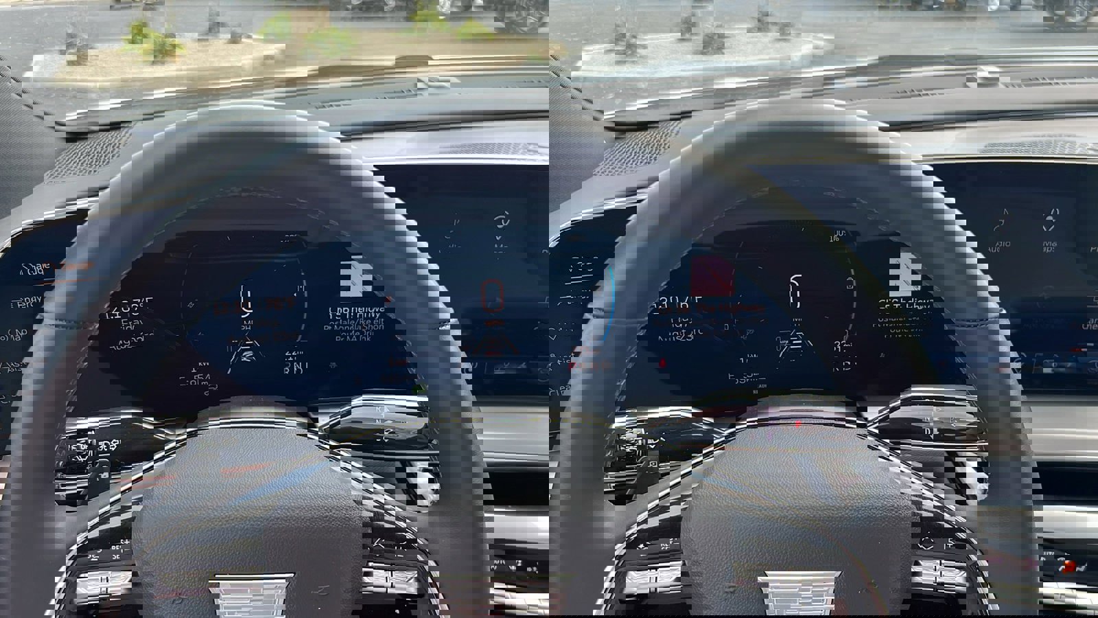 Used 2024 Cadillac Lyriq Sport image 14