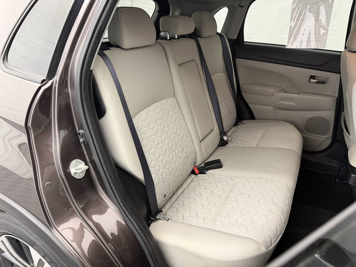 Used 2020 Mitsubishi Outlander Sport ES AWD/4WD image 18
