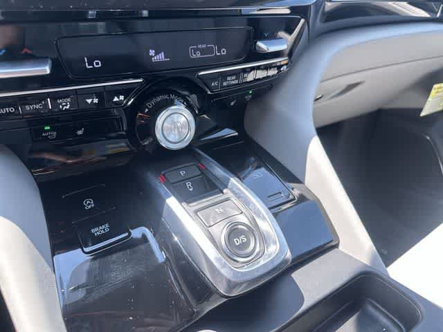 Certified 2026 Acura MDX w/ Technology Package AWD/4WD image 32