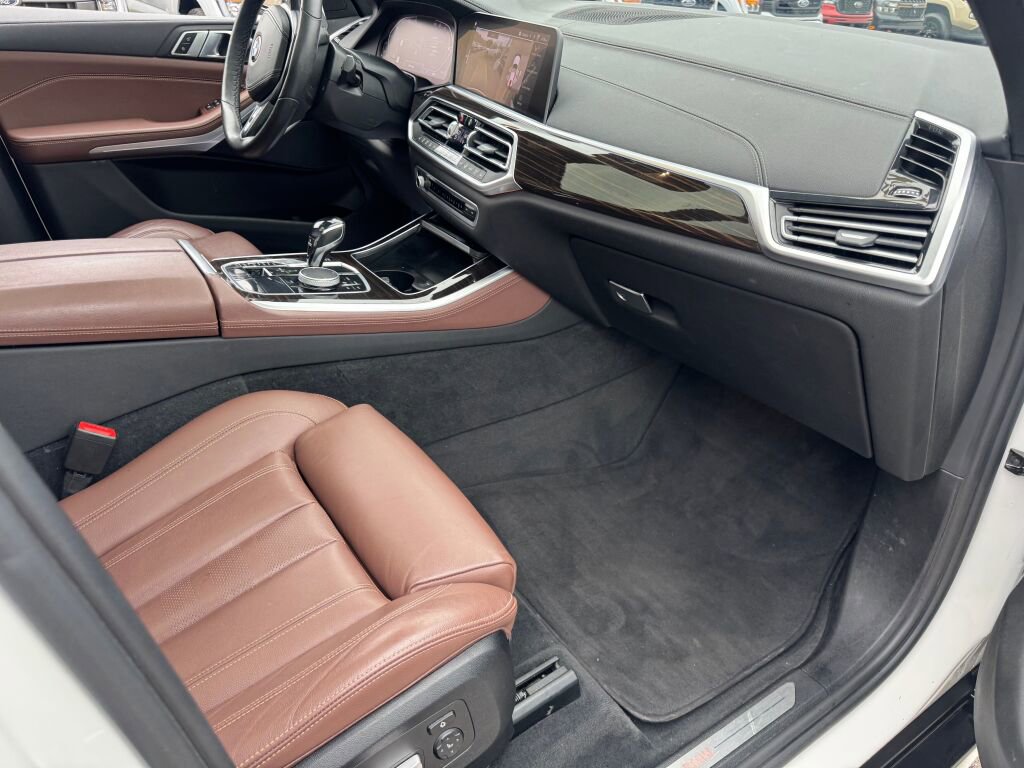 Used 2021 BMW X5 xDrive40i w/ Convenience Package image 21