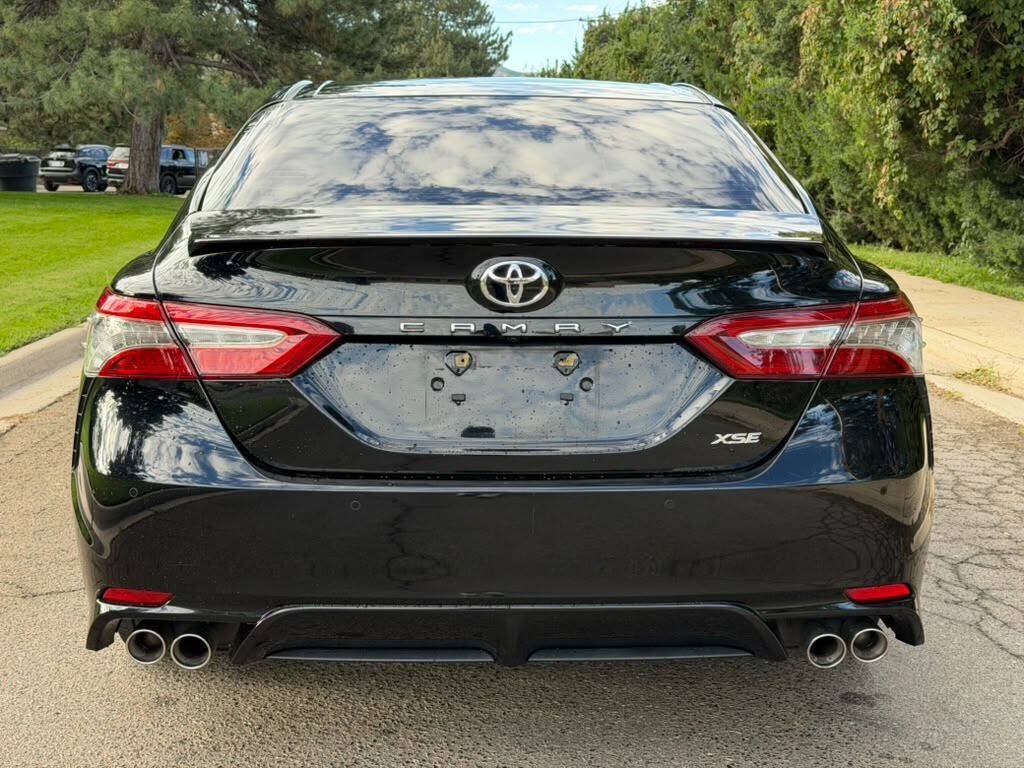Used 2018 Toyota Camry XSE FWD image 4