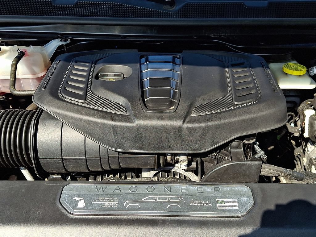 Certified 2024 Jeep Wagoneer Series II w/ Flexible Seating Group AWD/4WD image 32