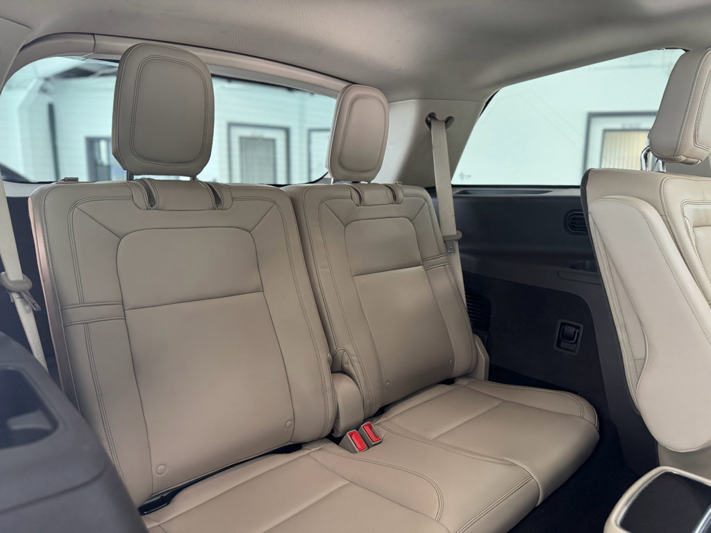 Used 2020 Lincoln Aviator Reserve w/ Equipment Group 201A AWD/4WD image 36