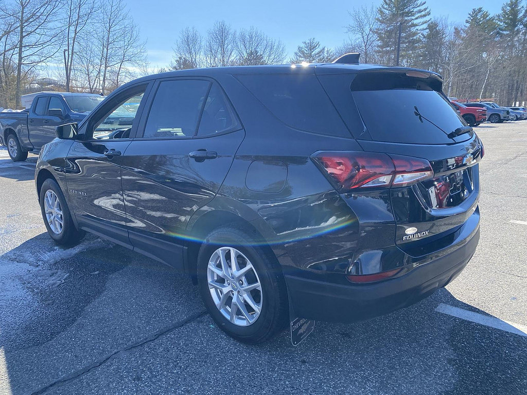 Used 2024 Chevrolet Equinox LS w/ LS Convenience Package AWD/4WD image 7