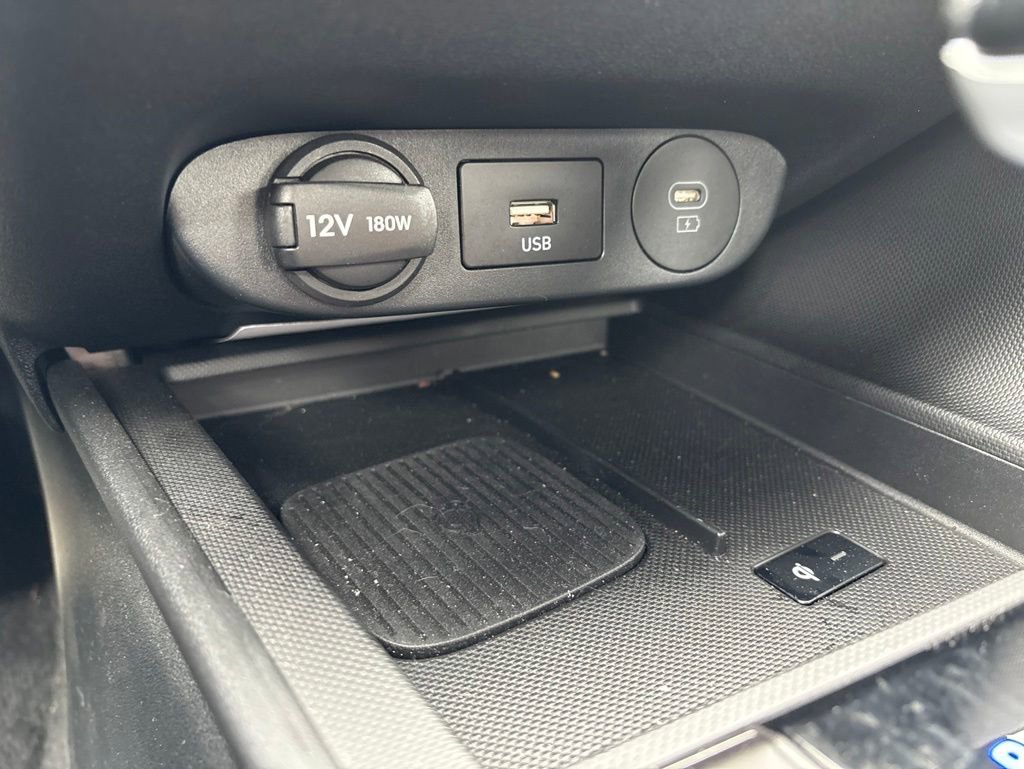 Certified 2025 Hyundai Elantra Sport FWD image 23