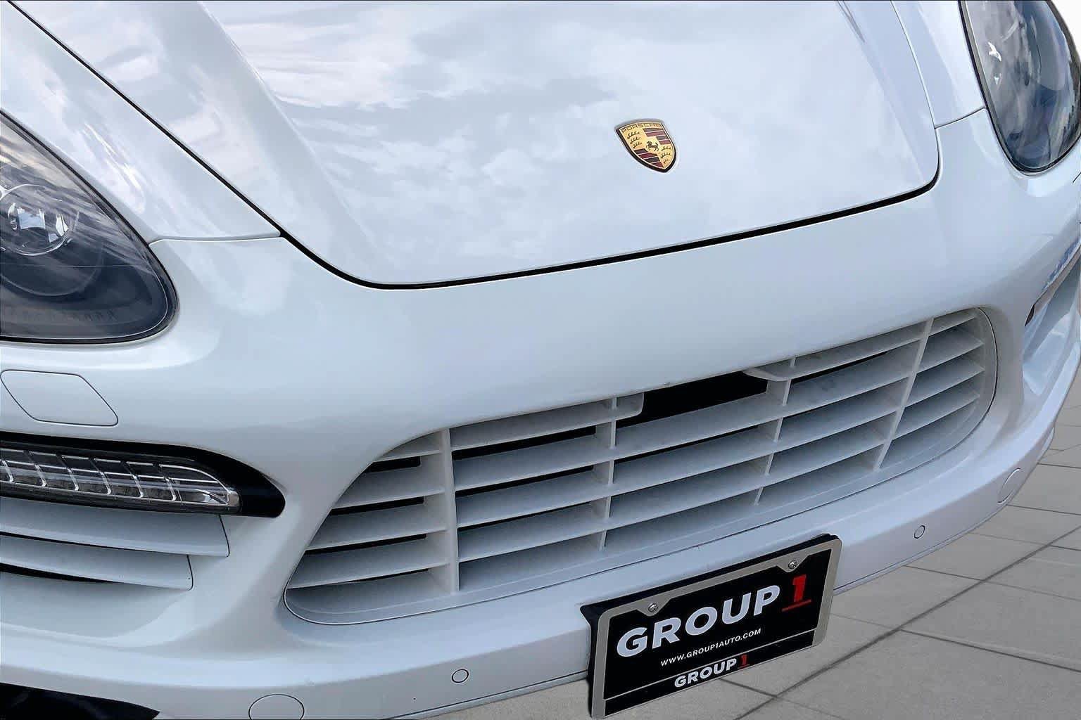 Used 2013 Porsche Cayenne Turbo AWD/4WD image 29