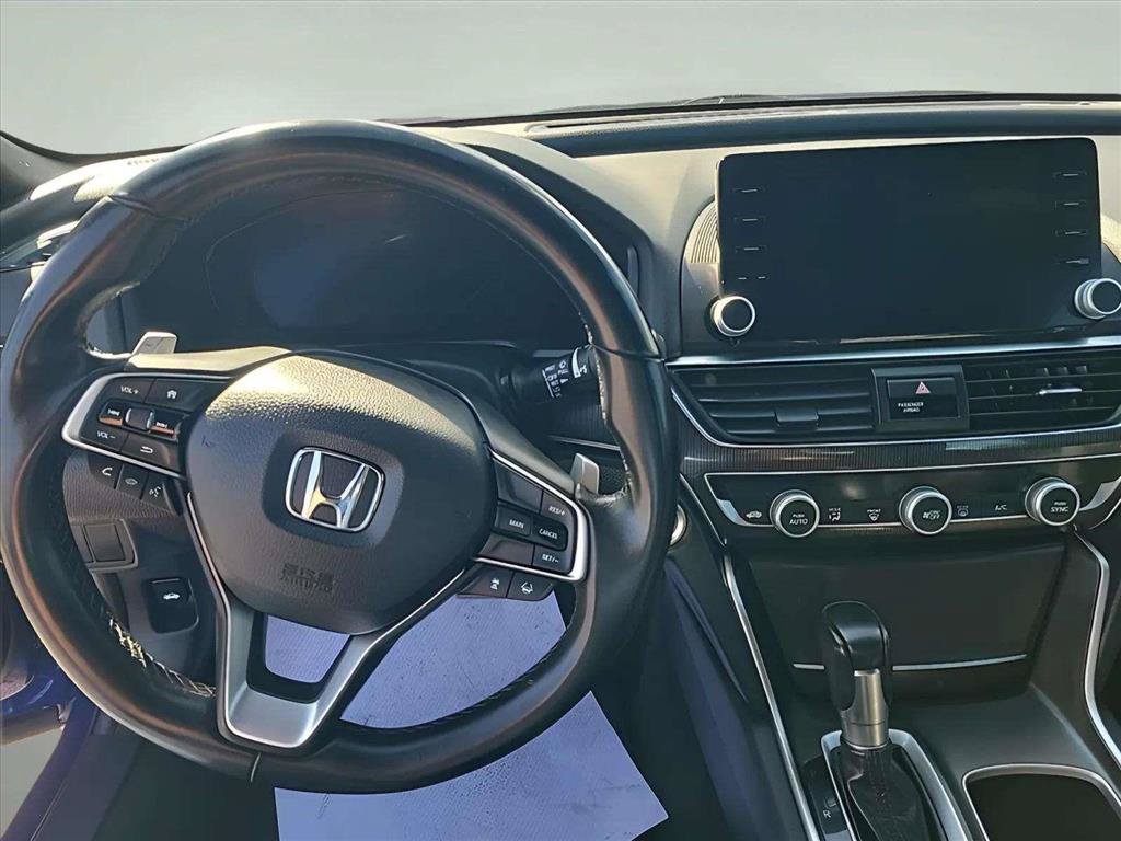 Used 2018 Honda Accord Sport image 9