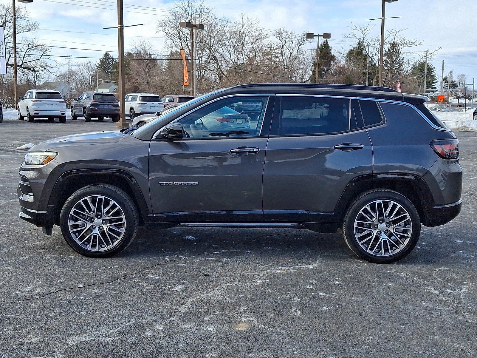Certified 2023 Jeep Compass Limited w/ Elite Group image 7