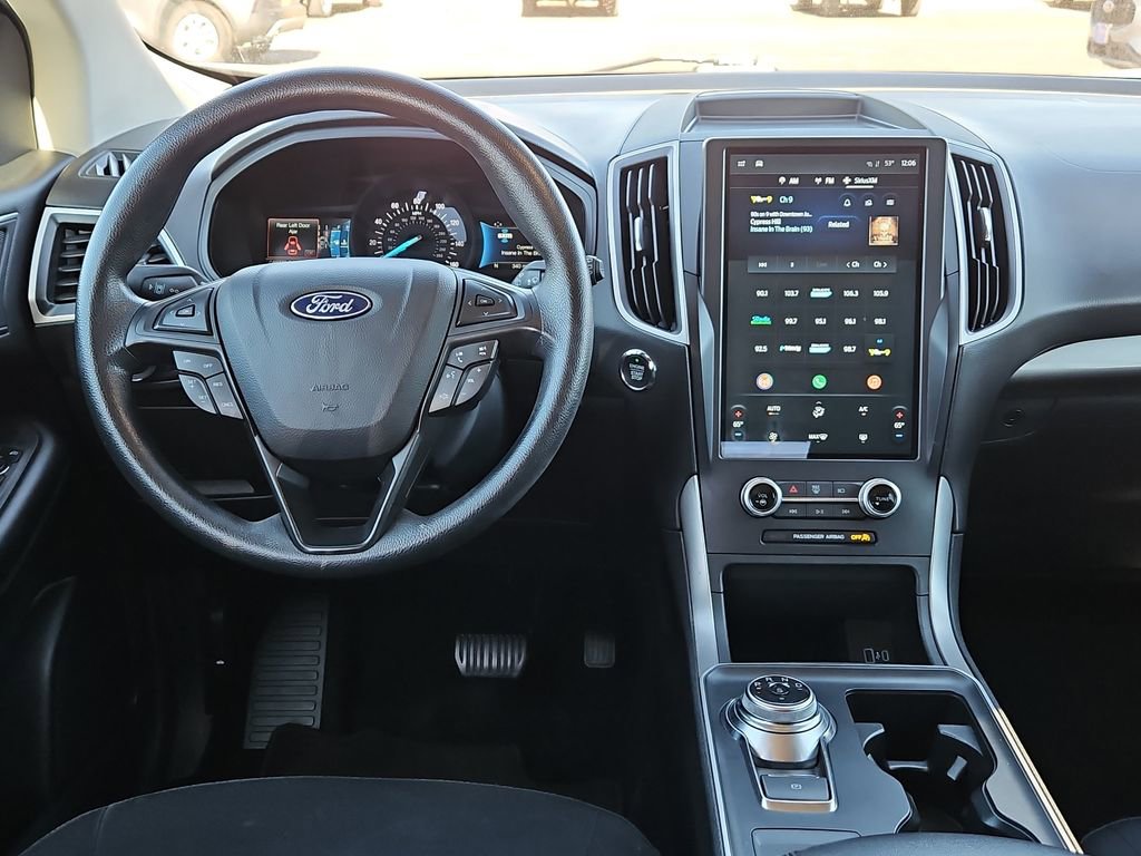 Used 2022 Ford Edge SE image 17