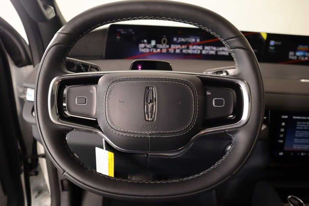 New 2025 Lincoln Navigator Reserve w/ Jet Appearance Package image 3