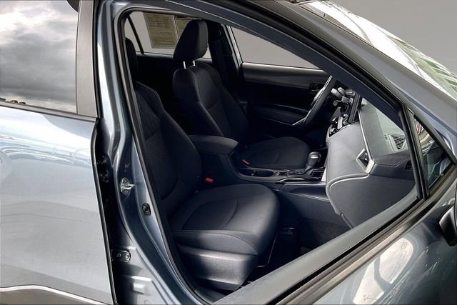 Used 2024 Toyota Corolla Cross LE w/ Moonroof Package FWD image 27