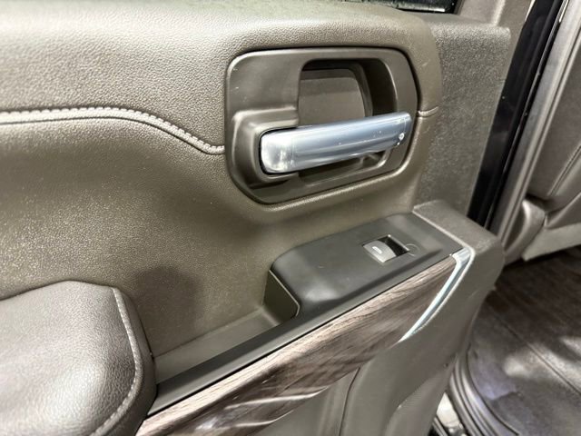 Used 2023 Chevrolet Silverado 3500 LTZ w/ LTZ Convenience Package image 19