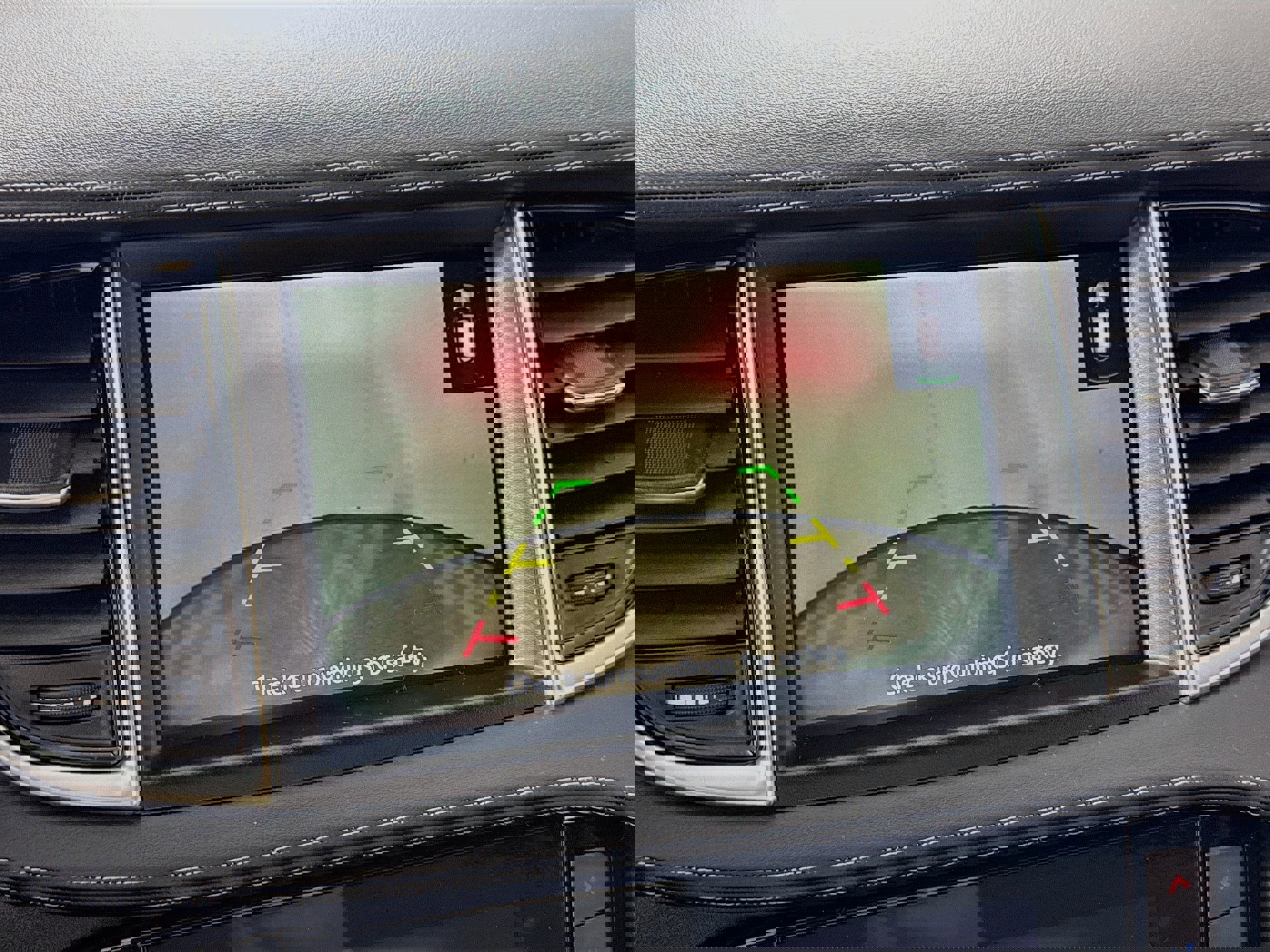 Used 2023 INFINITI QX55 Luxe w/ Cargo Package image 2