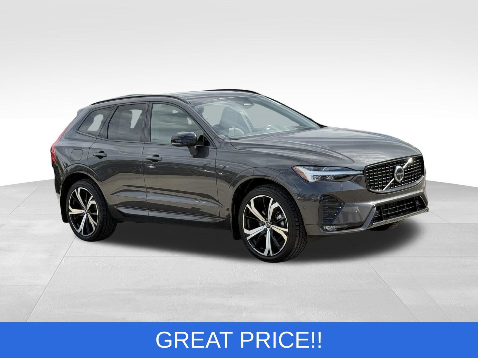 Used 2023 Volvo XC60 B5 Ultimate w/ Climate Package AWD/4WD image 14
