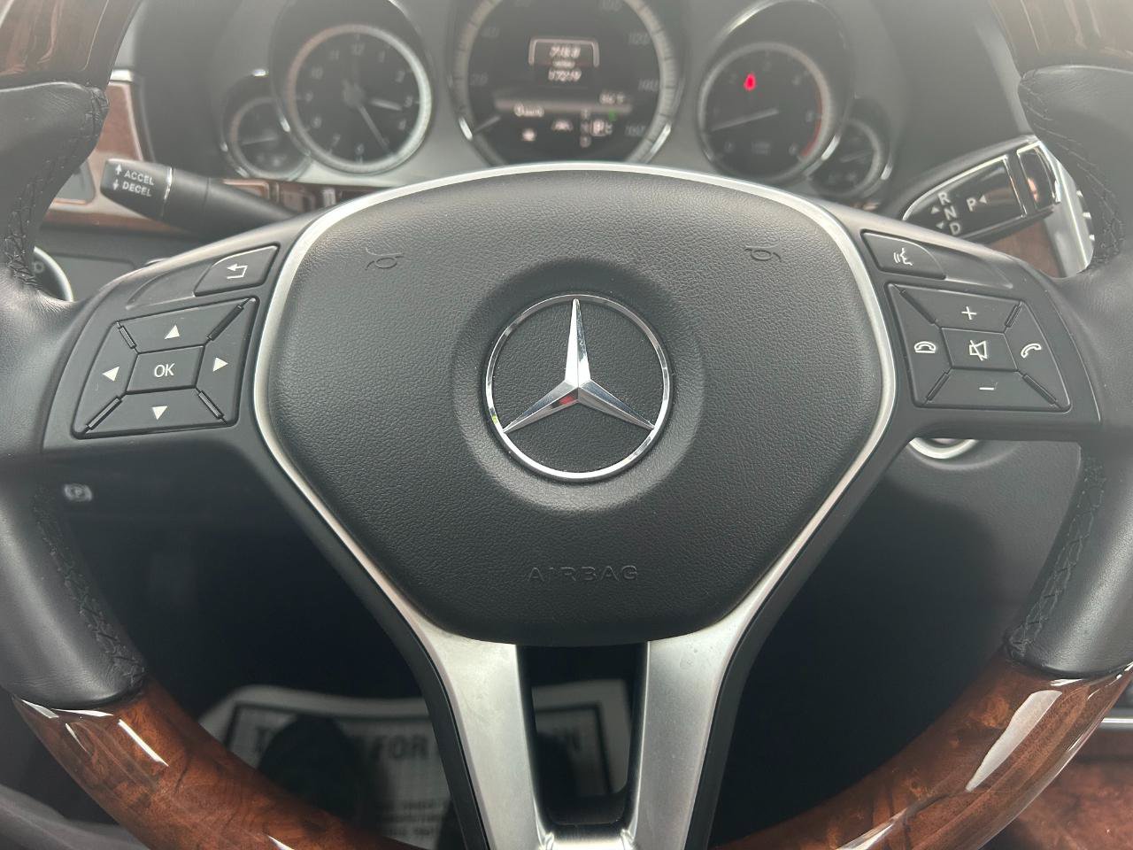 Used 2013 Mercedes-Benz E 350 BlueTEC Sedan image 35