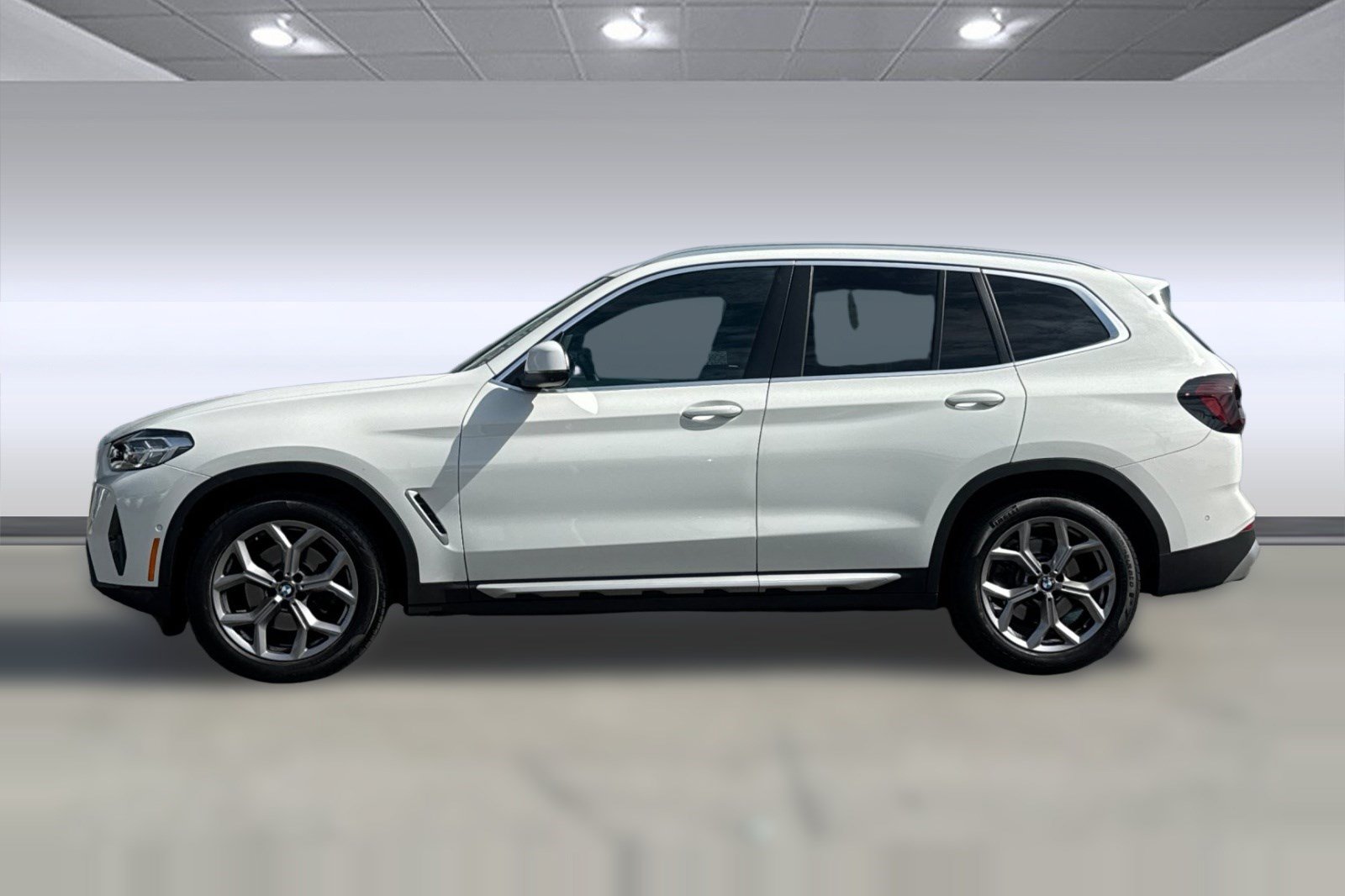 Certified 2023 BMW X3 xDrive30i w/ Parking Assistance Package AWD/4WD image 2