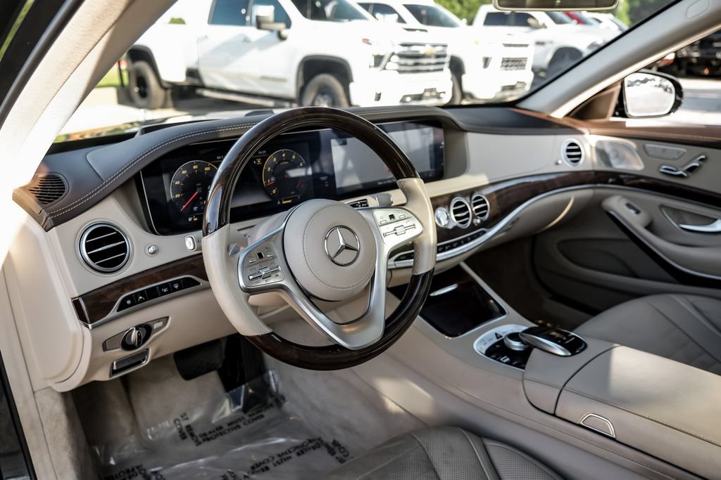 Used 2019 Mercedes-Benz S 560 Sedan image 12