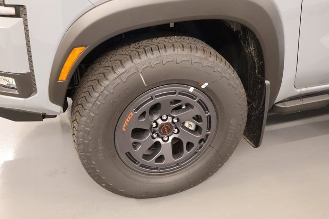 New 2026 Nissan Frontier PRO-4X w/ Pro-4x Convenience Package image 7