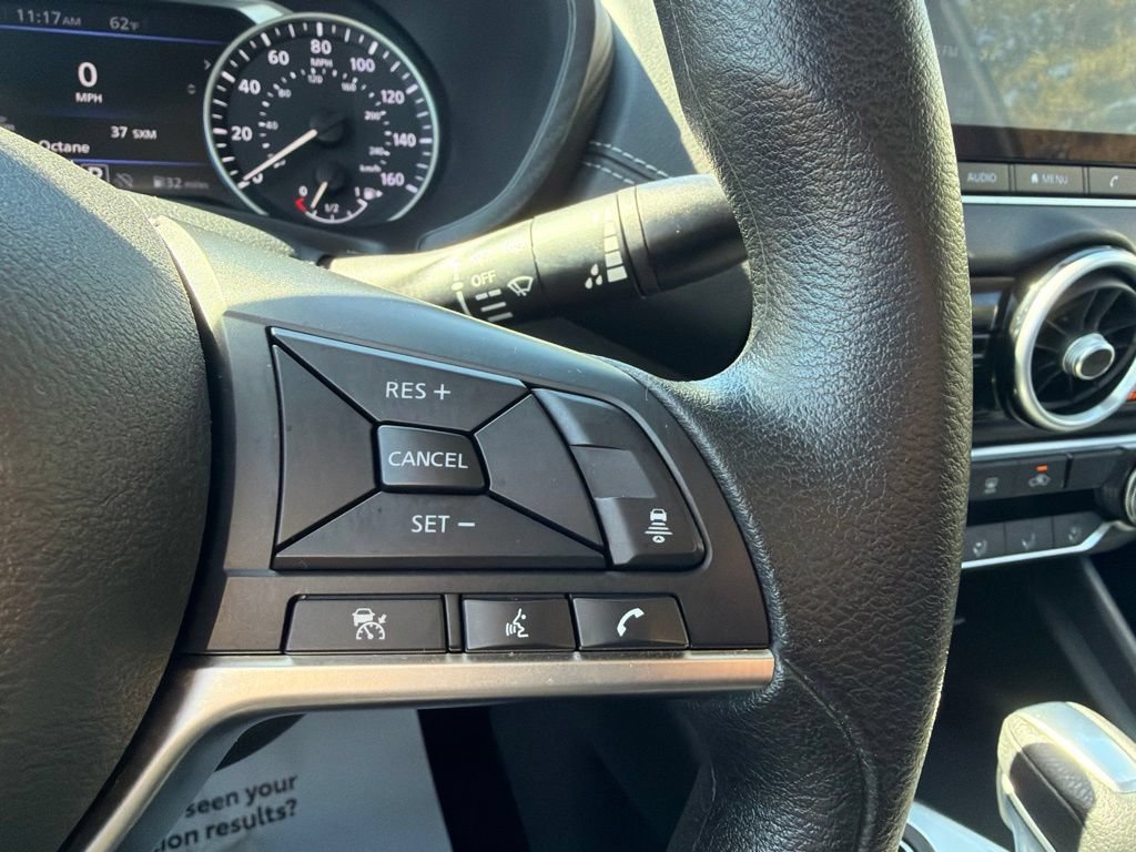 Used 2025 Nissan Sentra SV FWD image 30