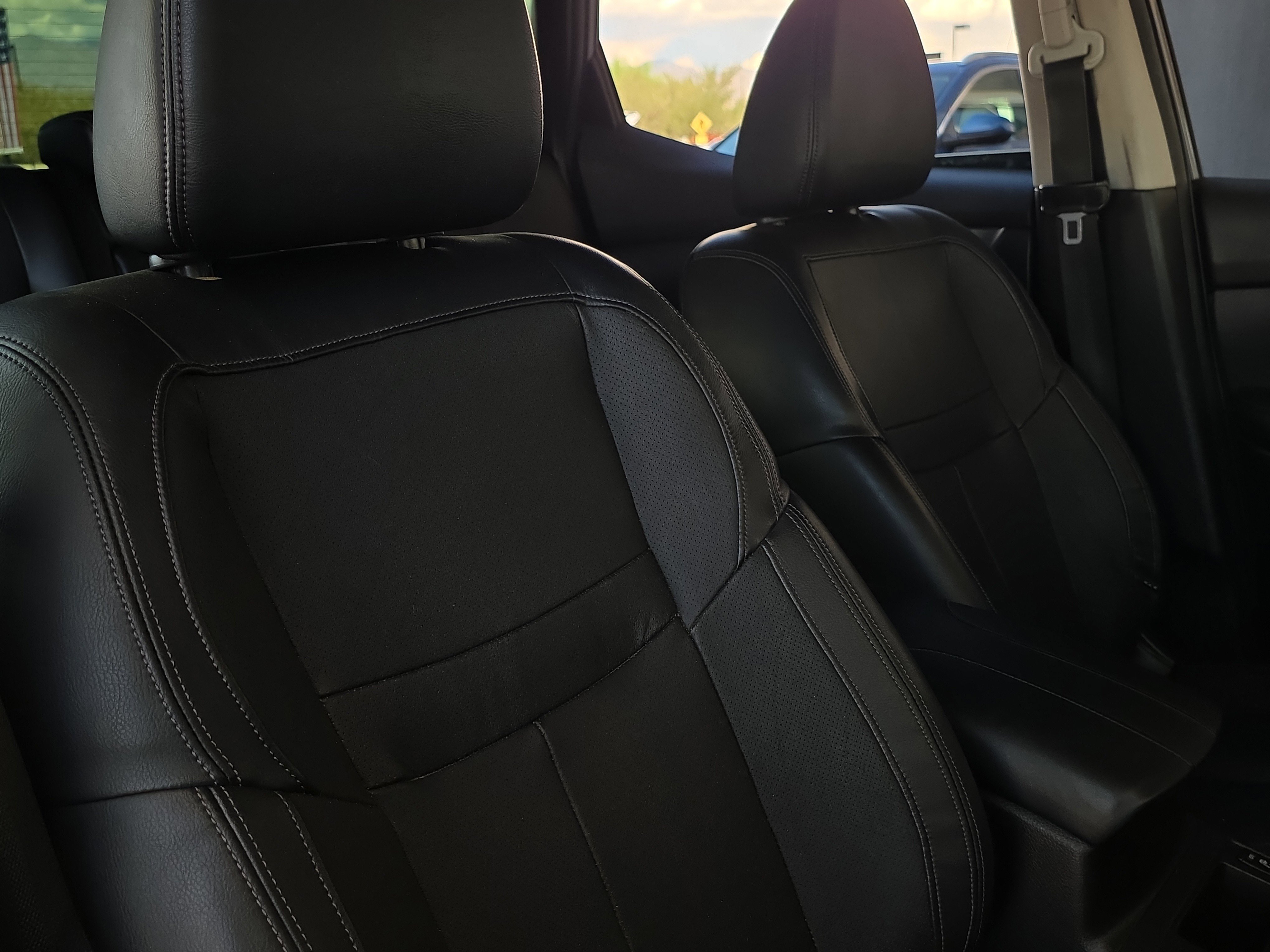 Used 2020 Nissan Rogue Sport SL image 23