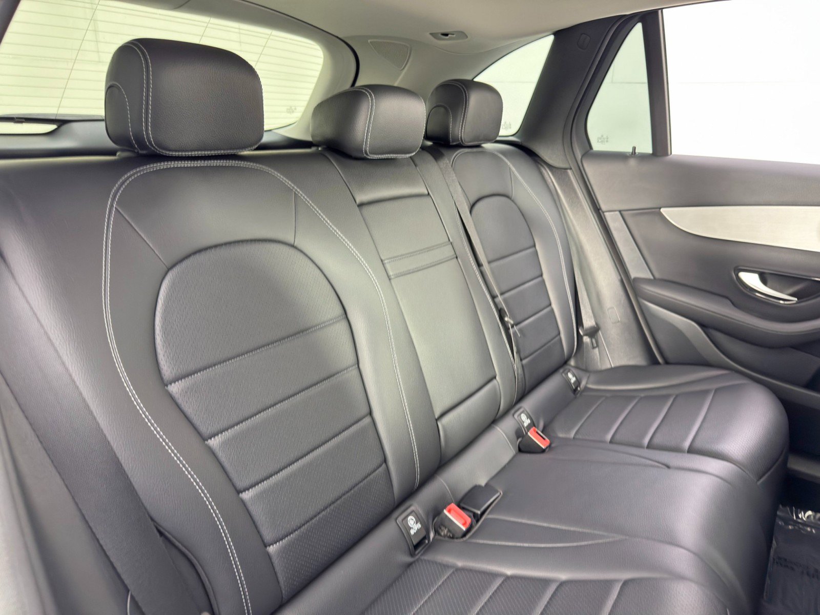 Used 2021 Mercedes-Benz GLC 300 image 37