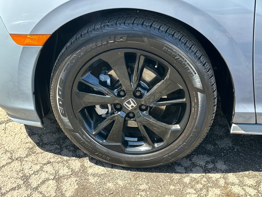 Used 2023 Honda Odyssey Sport image 11