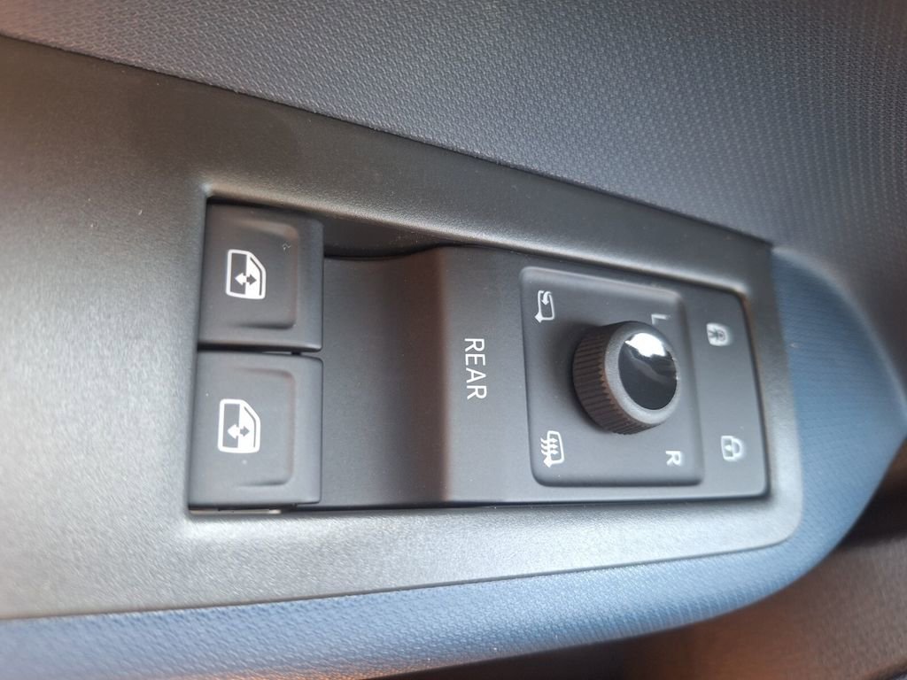 New 2025 Volkswagen ID. Buzz Pro S Plus image 20