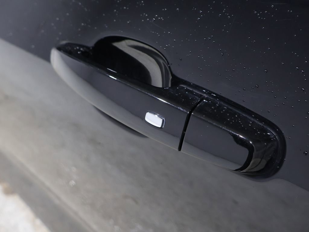 Used 2025 Chevrolet Blazer LT image 9