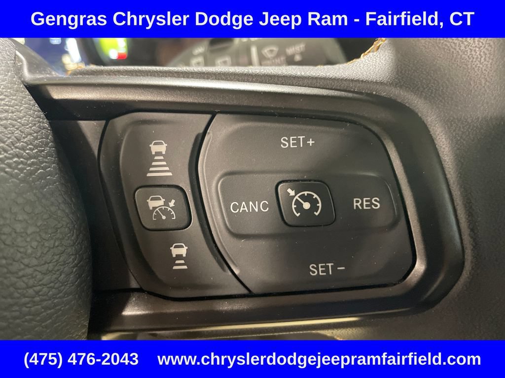 Used 2024 Jeep Wrangler Unlimited w/ Convenience Group AWD/4WD image 41