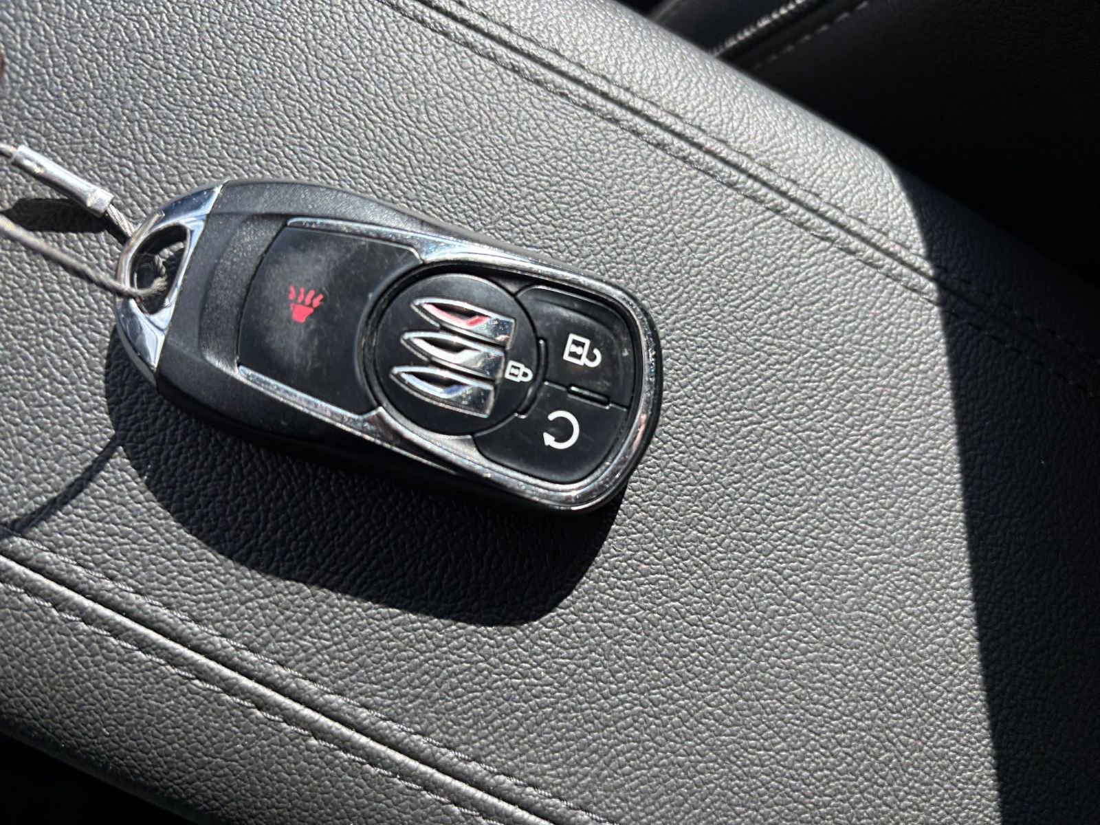 Used 2025 Buick Encore GX Preferred FWD image 23