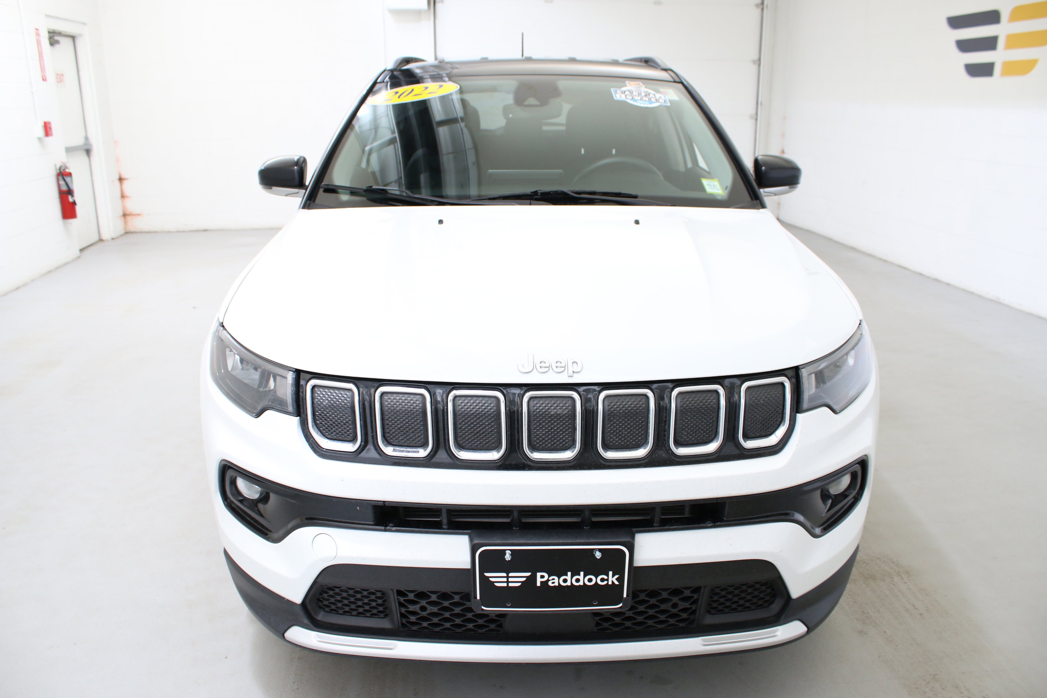 Used 2022 Jeep Compass Limited image 2