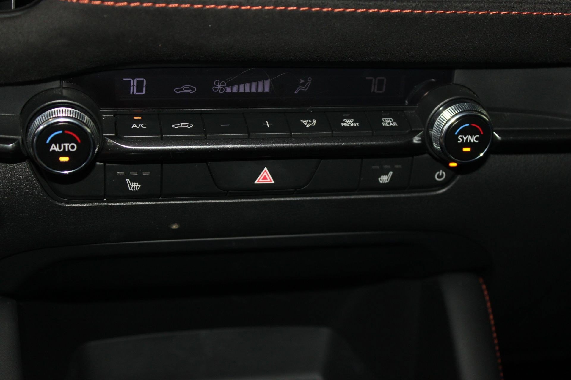 Used 2025 MAZDA MAZDA3 Carbon image 17