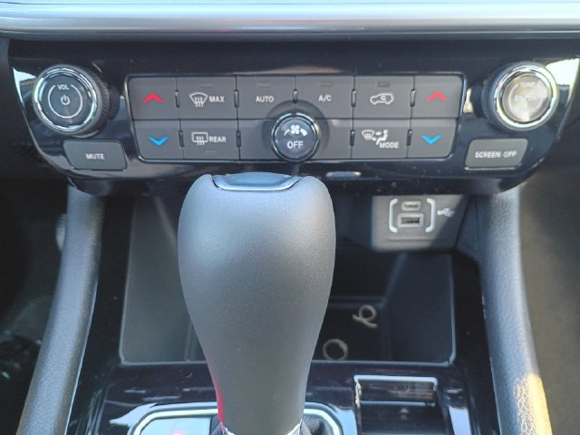 New 2026 Jeep Compass Limited AWD/4WD image 15
