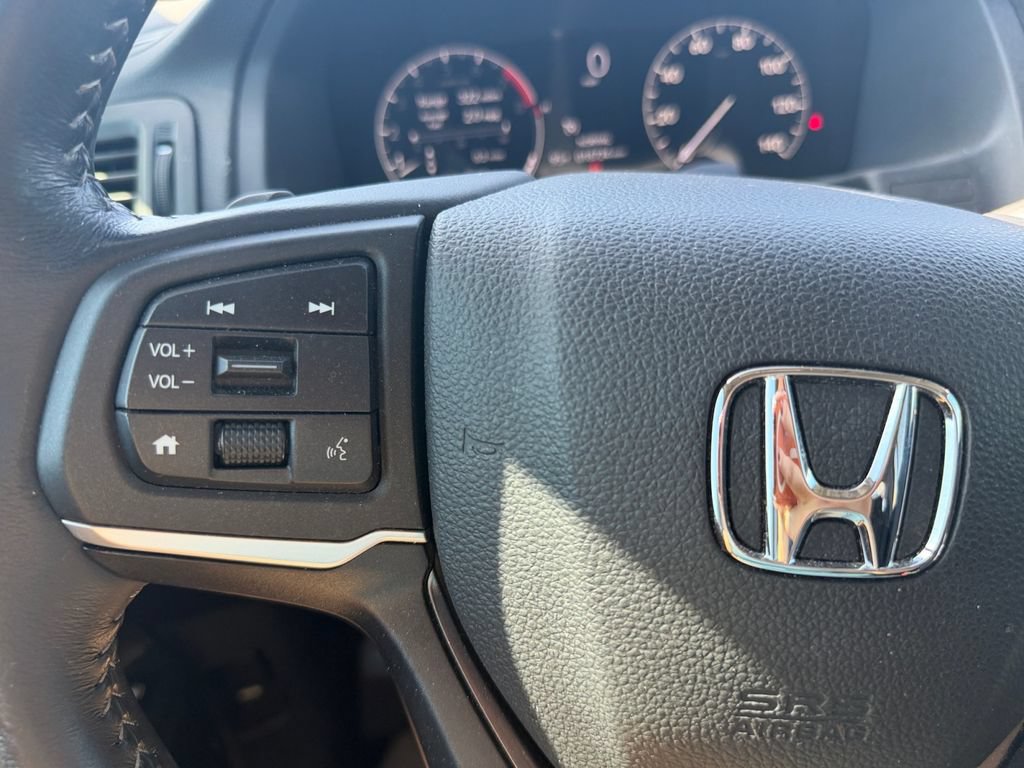 Used 2025 Honda Ridgeline Sport image 22