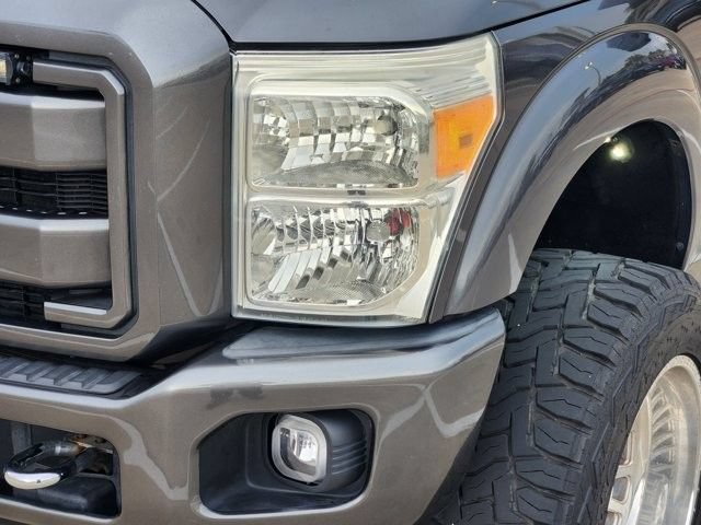 Used 2015 Ford F250 Lariat w/ Lariat Ultimate Package AWD/4WD image 9