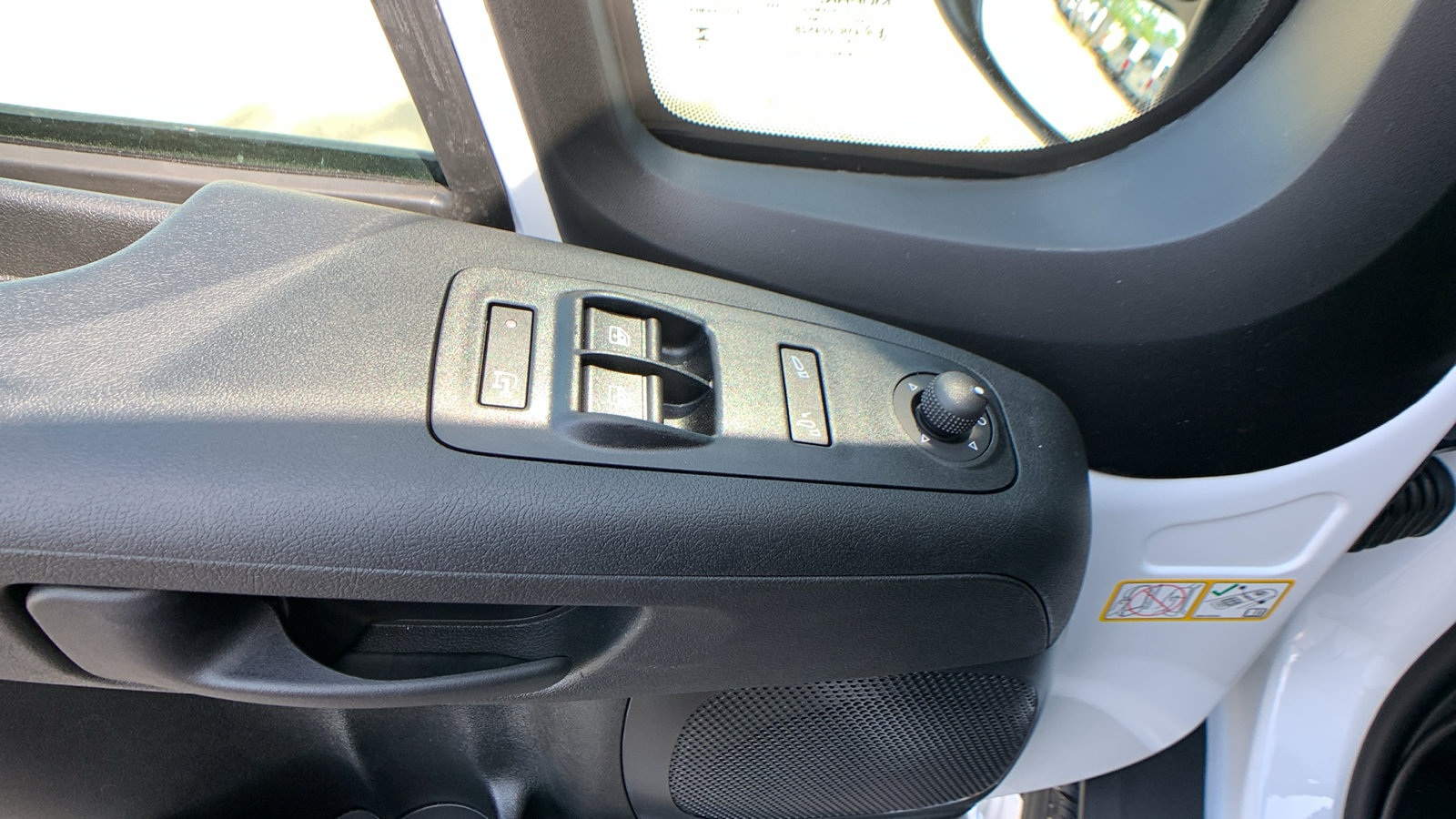 New 2025 RAM ProMaster 1500 w/ Convenience Group image 12