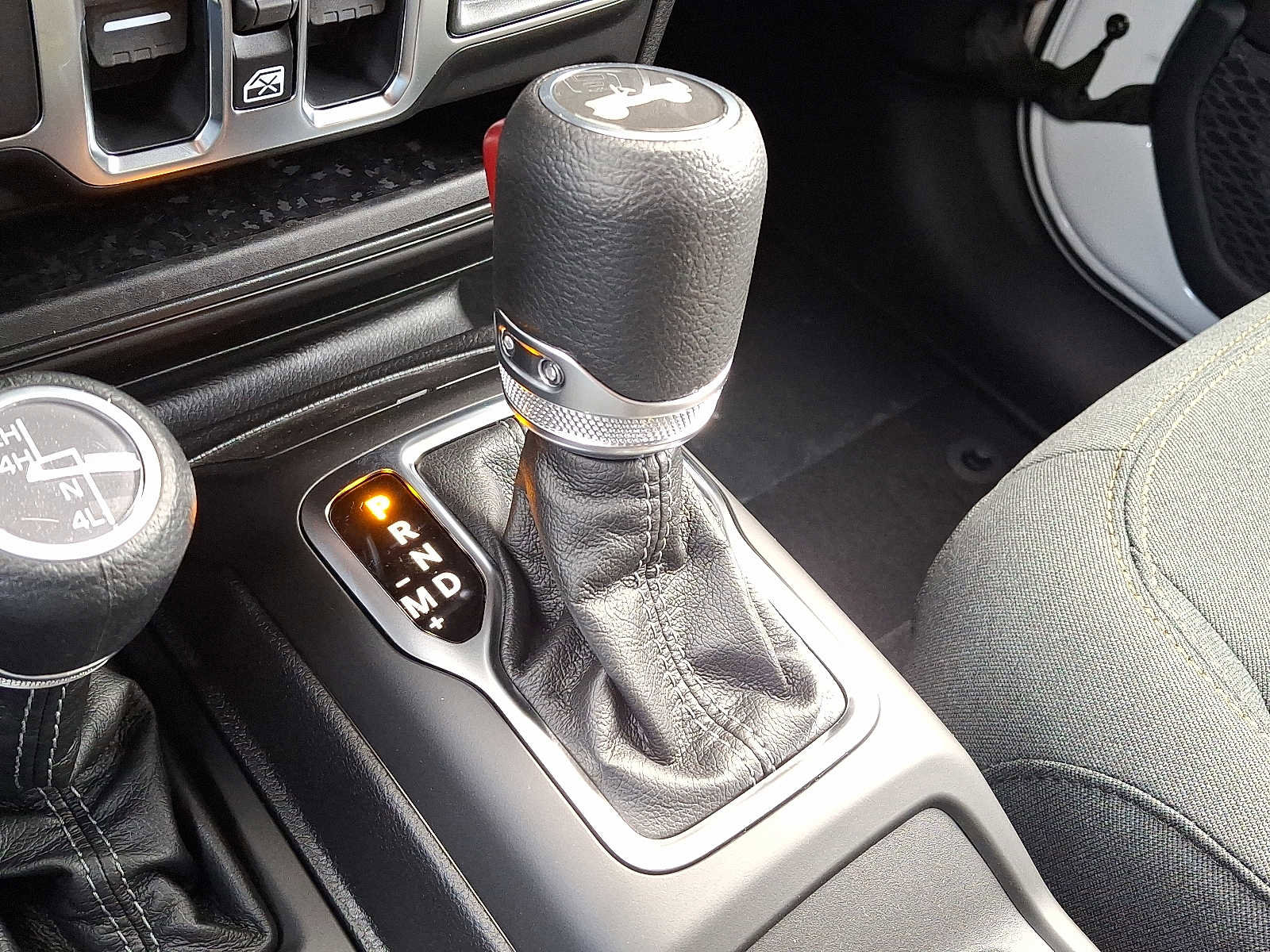 New 2026 Jeep Wrangler Unlimited Sport image 10