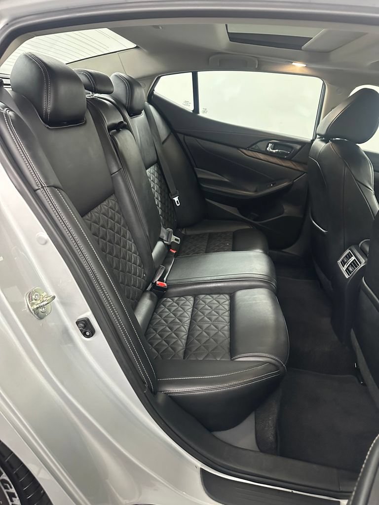 Used 2017 Nissan Maxima Platinum FWD image 30