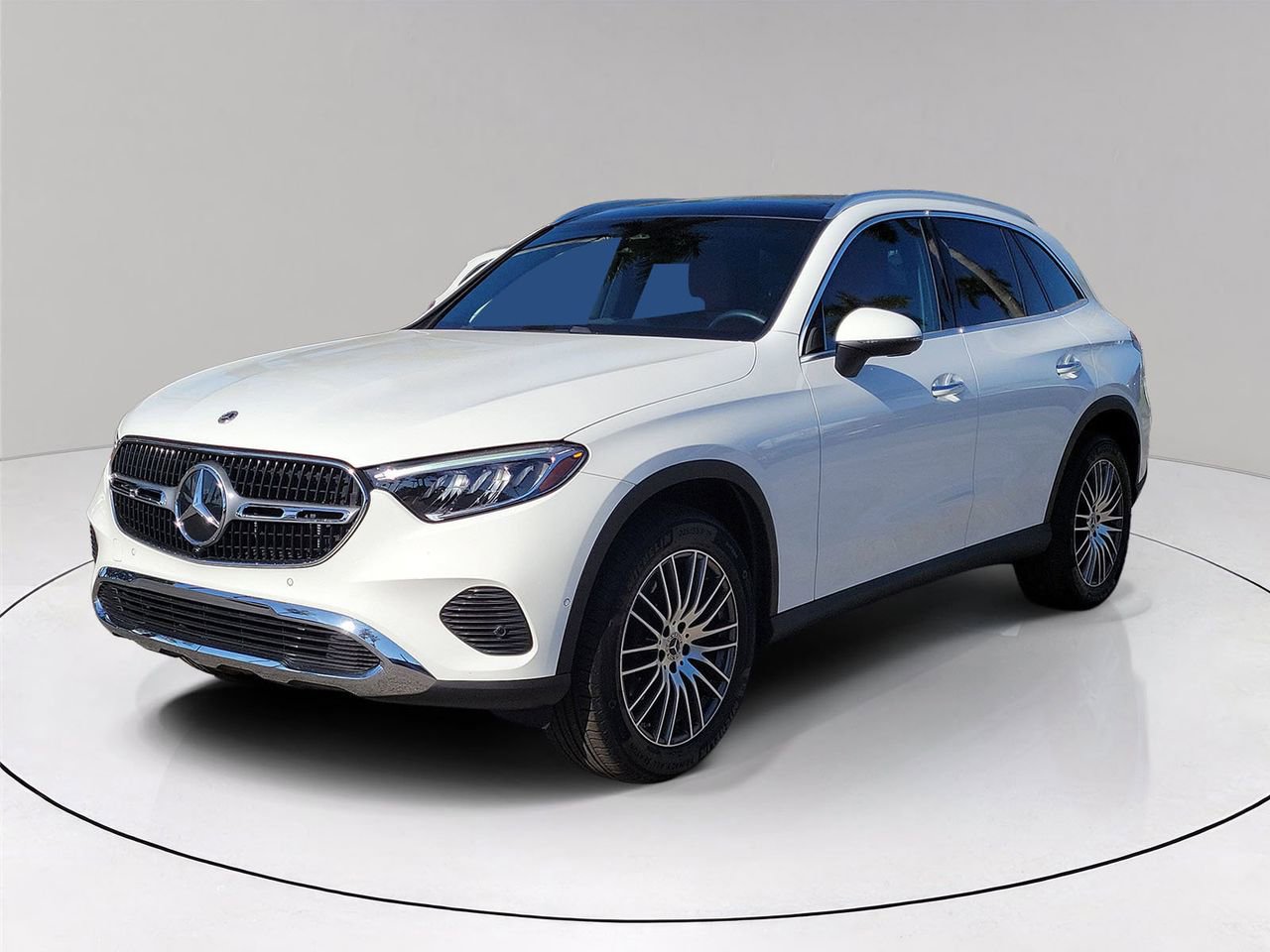 Certified 2026 Mercedes-Benz GLC 300 image 3