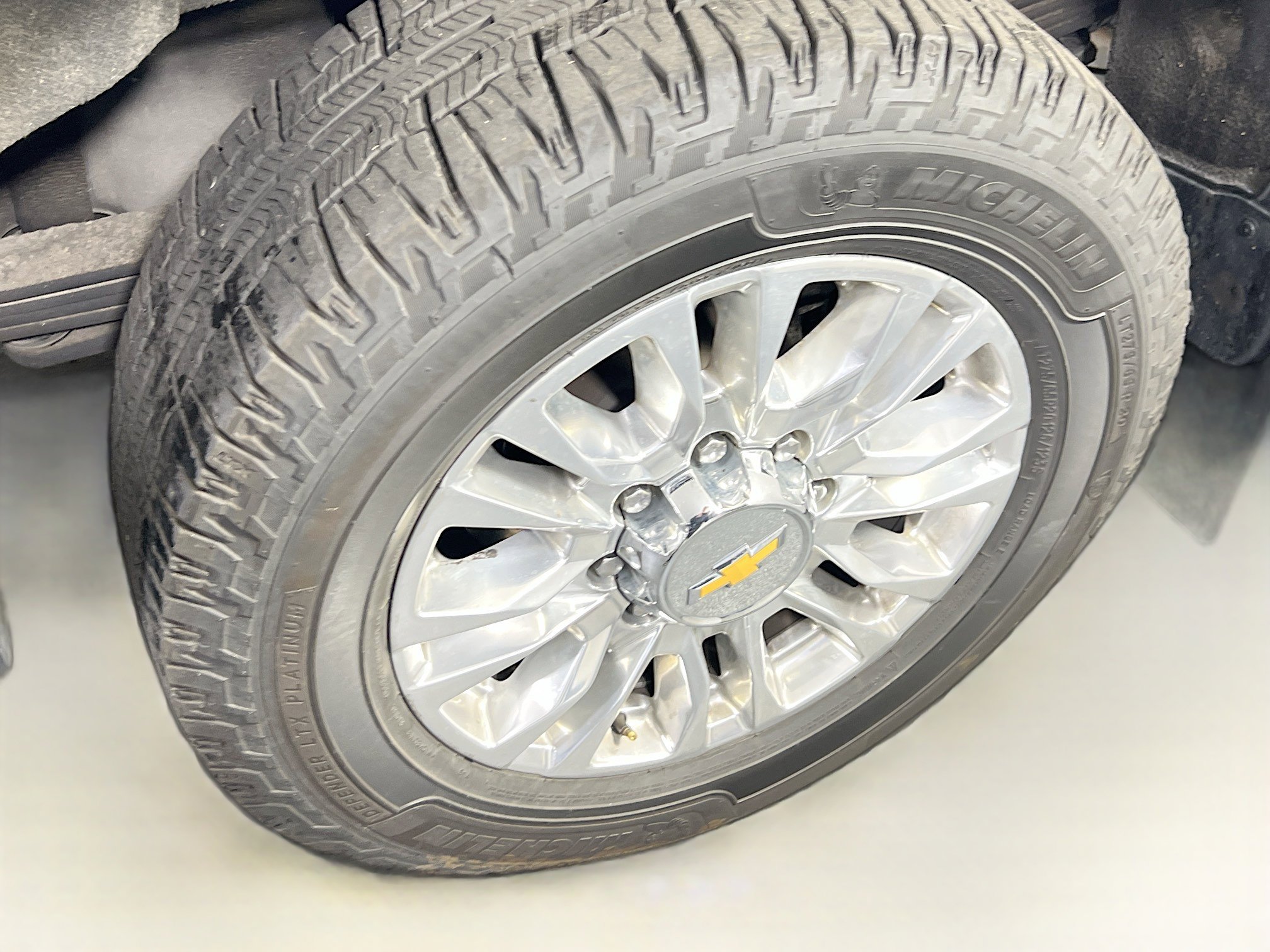 Used 2022 Chevrolet Silverado 2500 High Country w/ Z71 Off-Road Package AWD/4WD image 31