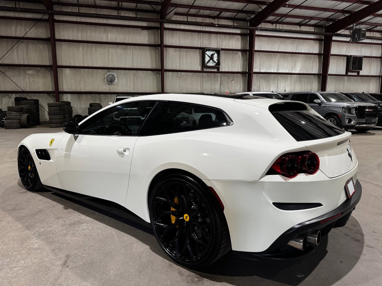 Used 2019 Ferrari GTC4Lusso T RWD image 9