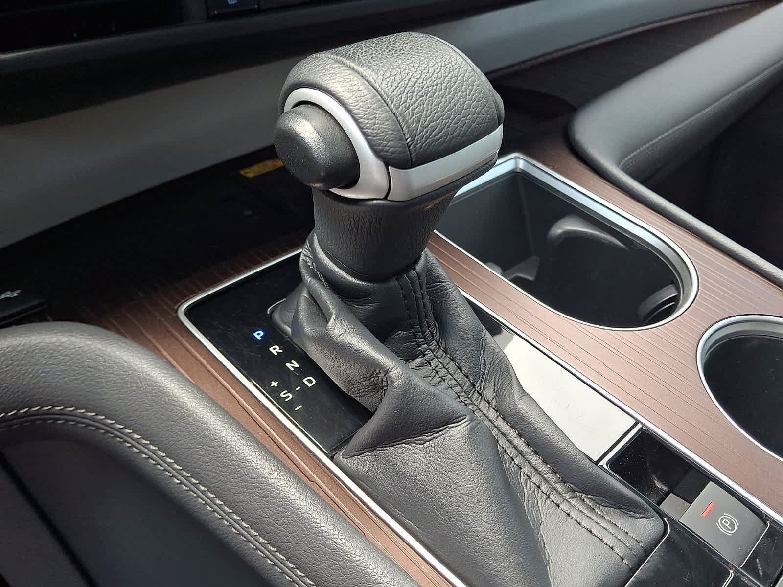 Certified 2021 Toyota Sienna XLE w/ XLE Plus Package FWD image 17