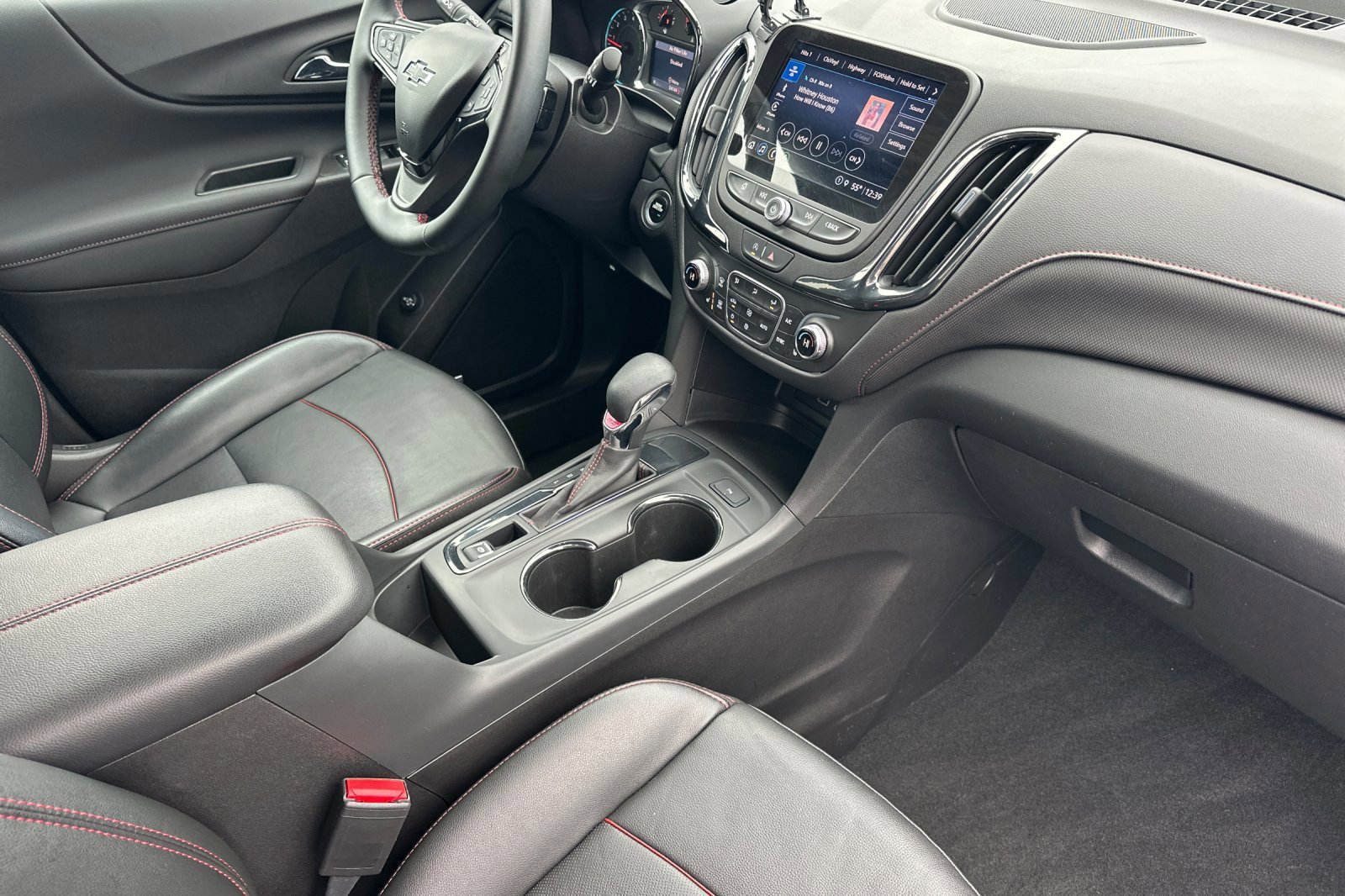 Used 2024 Chevrolet Equinox RS w/ RS Leather Package image 16