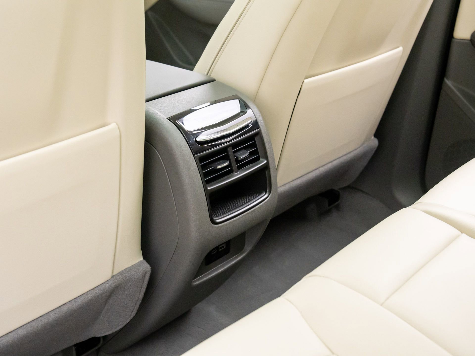 New 2026 Cadillac XT5 Premium Luxury w/ Driver Assist Package image 19