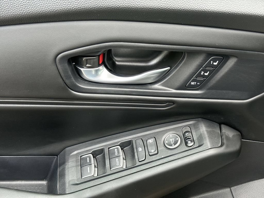 Used 2023 Honda Accord EX-L image 14