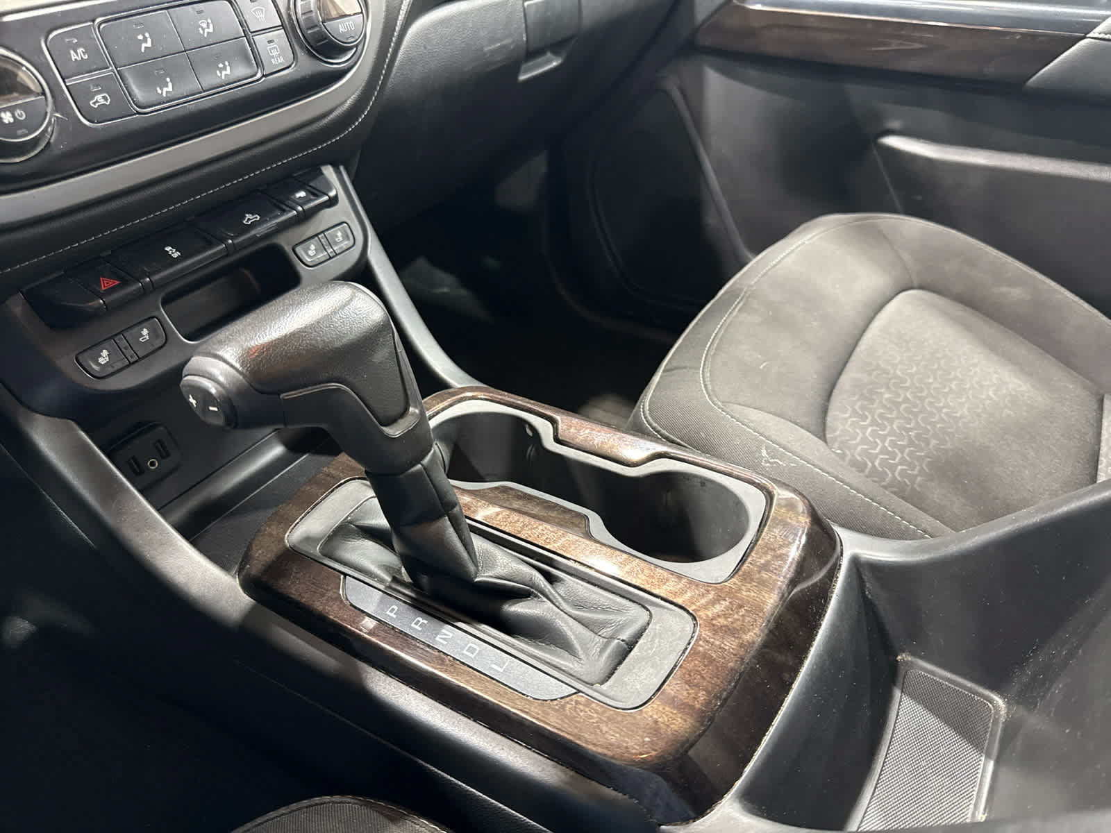 Certified 2020 GMC Canyon SLE w/ Elevation Edition AWD/4WD image 19