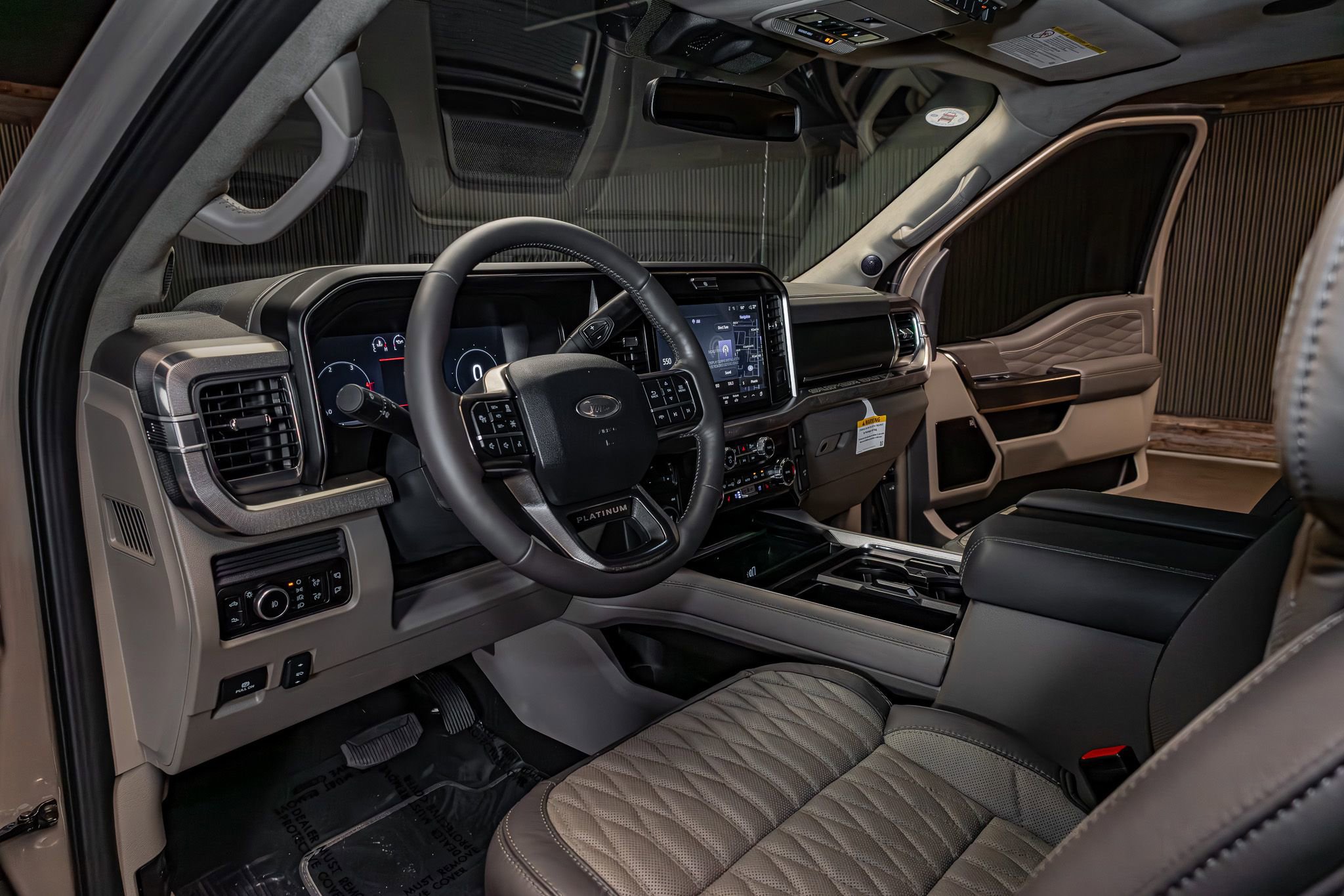 Used 2026 Ford F450 Platinum w/ Platinum Plus Package image 19