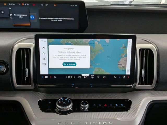 Used 2025 Ford Expedition Active image 28